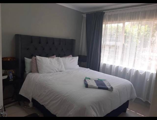 3 BEDROOM TOWNHOUSE FOR SALE IN REMBRANDT PARK